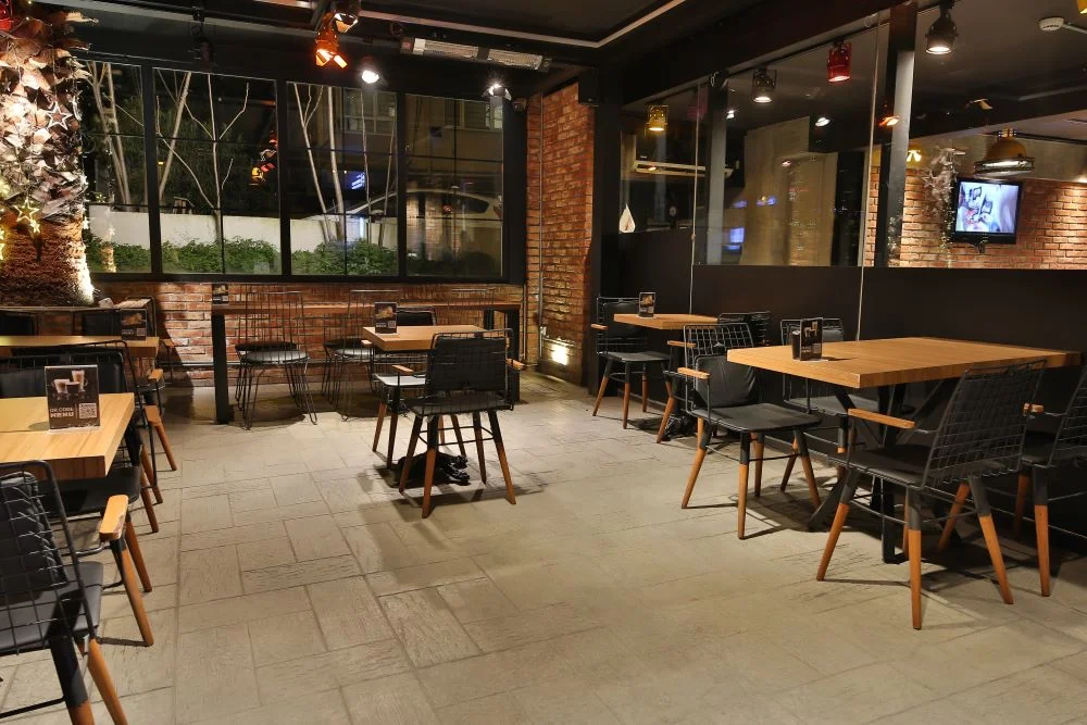 Günün Stresinden, Türkünün Huzuruna Geçiş Kapınız: Sanat Cafe