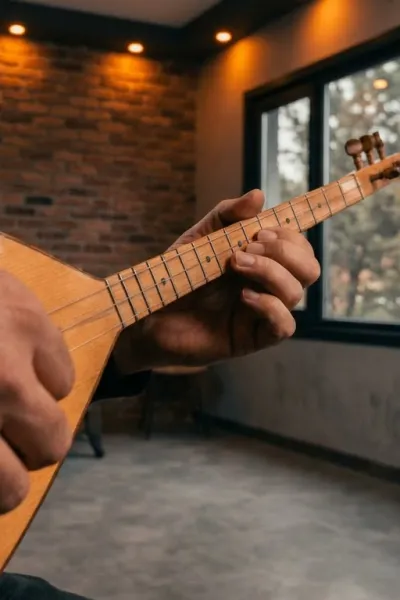 Bağlama Yolculuğunda Nota ve Tavır: Seviyelere Göre İcra Edilecek Eserler