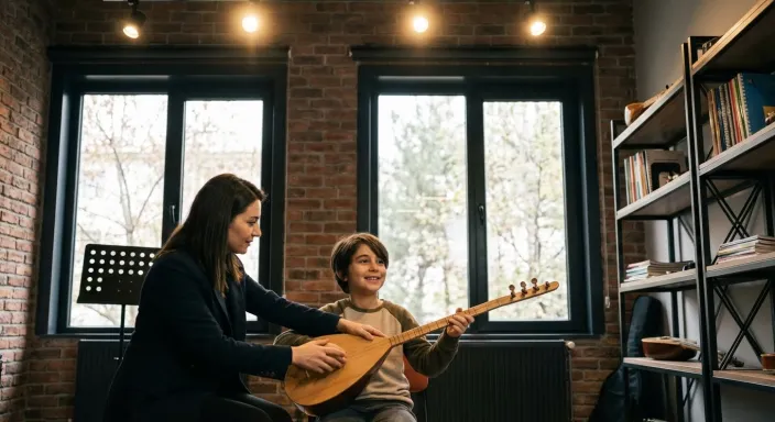 Küçük Ellerde Devleşen Miras: Çocuklar İçin Bağlama Kursu Rehberi