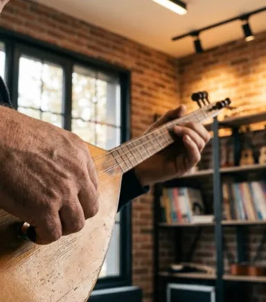 Özel Bağlama Dersi Ücretleri ve 2026 Profesyonel Eğitim Rehberi