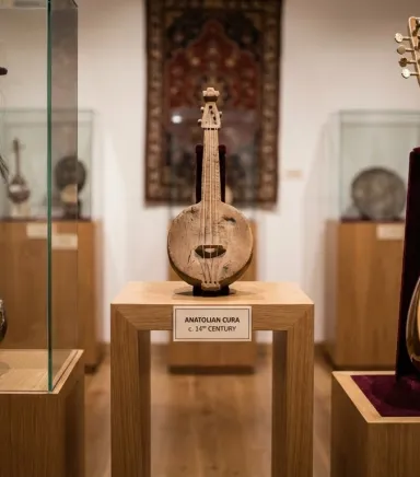 Saz Ne Zaman Ortaya Çıktı? Orta Asya’dan Anadolu’ya Telli Miras